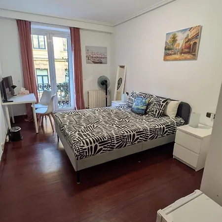 Casa Santa Barbara * San Sebastián