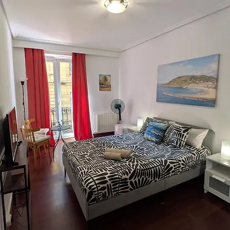 Casa Santa Barbara * San Sebastián